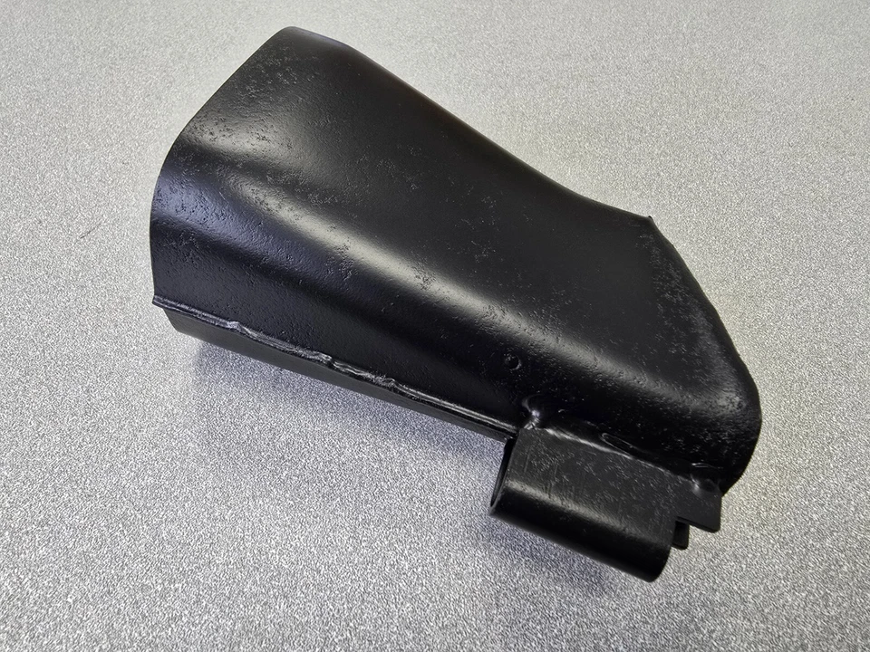 USED ORIGINAL GENUINE PORSCHE 356B 356C 356SC REAR BUMPER EXHAUST FUNNEL #3 - Image 3 of 4