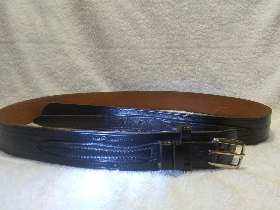 Cinturón de cuero negro tocado a mano marca Frontier hebilla plateada talla 40 1,5 W excelente Foto 2 de 4