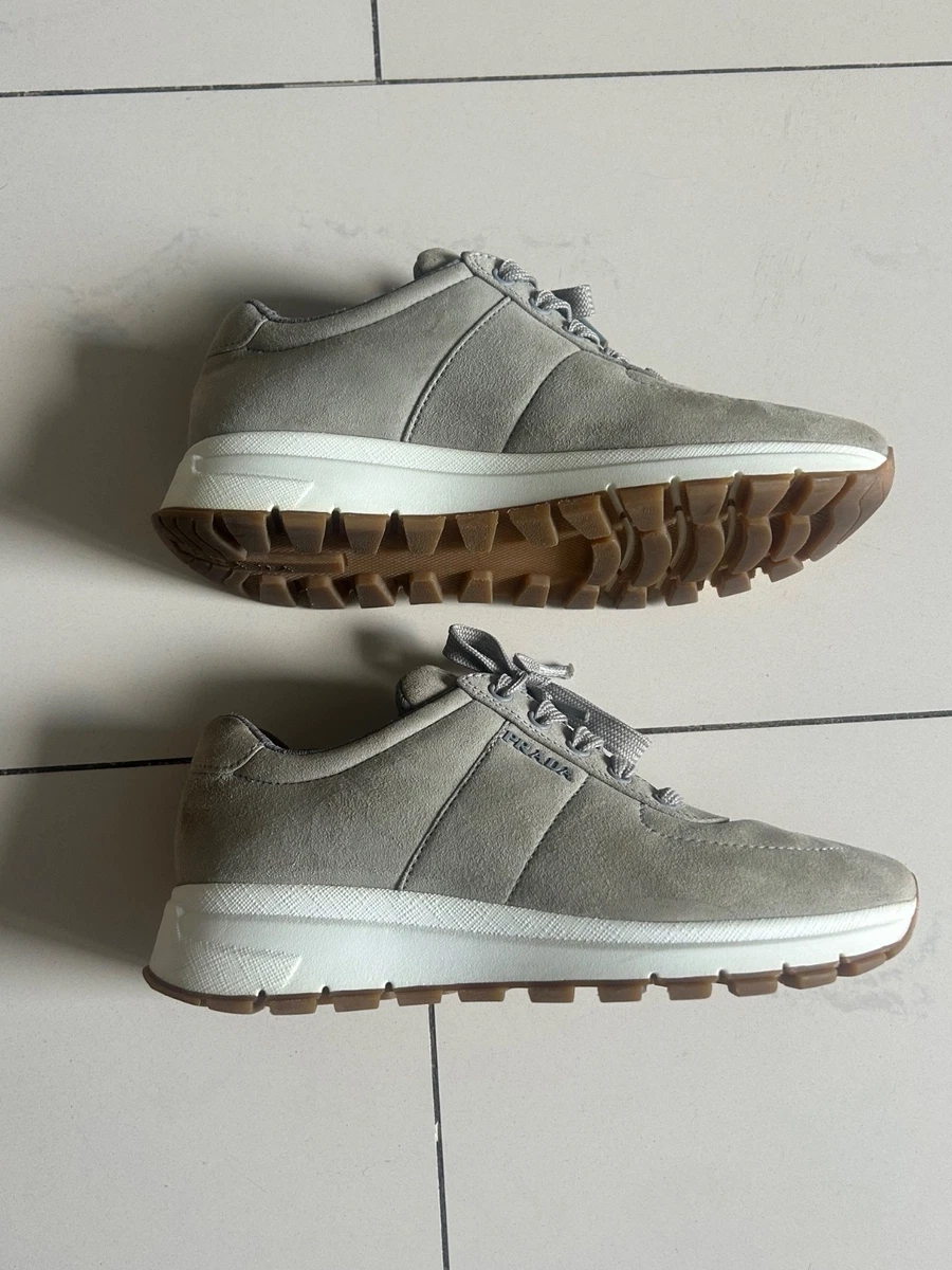 靴 PRADA Gray Suede Low-Tech Sneakers PRADA Gray Suede Athletic Shoes for Women for sale | eBay