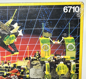 1991 LEGO 6710 Pair / 2  Space Landing Pad Baseplates Black New in Package +Wear