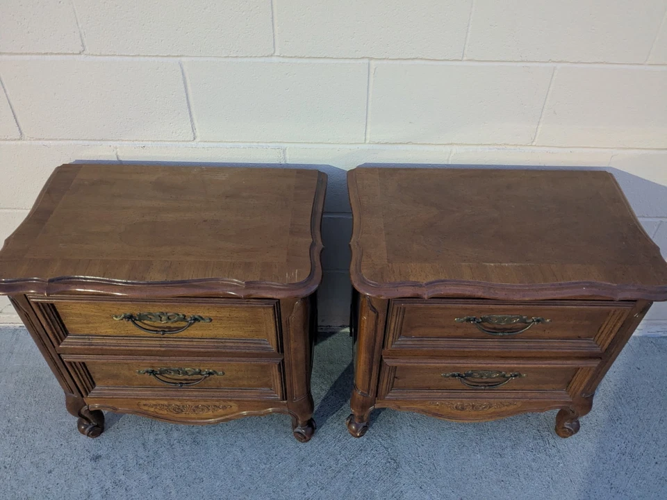 Винтажные французские провинциальные регентские деревянные приставные столики тумбочки торцевые столики - Изображение 2 из 4