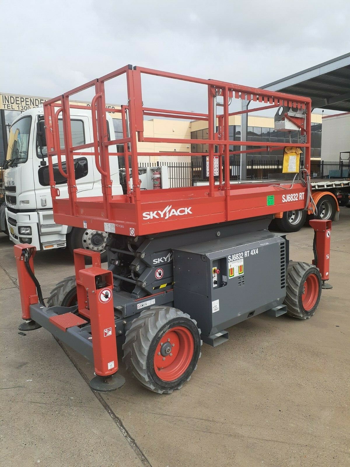 Skyjack Scissor Lift Diesel Stabiliser leg 9.7m Platform *HIRE* 450/pw