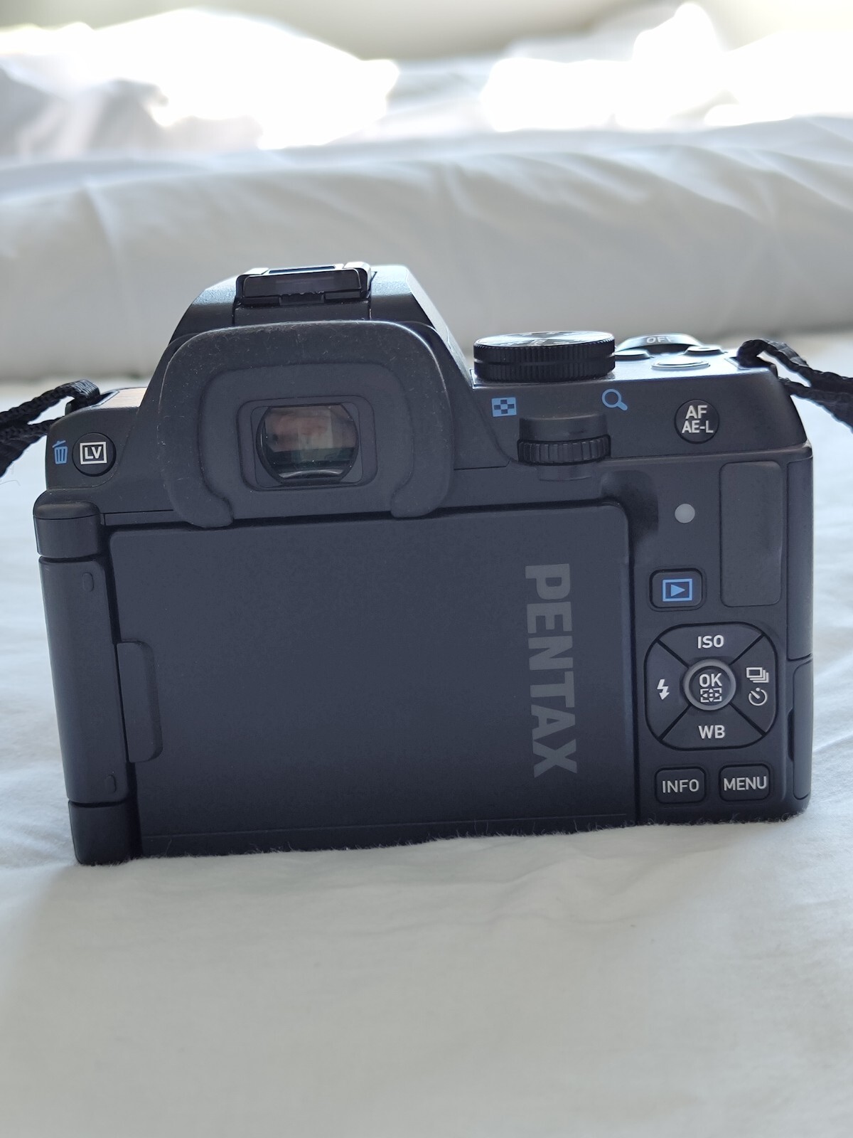 Pentax KS2 DSLR Camera (just been serviced) with extra lens, bag etc