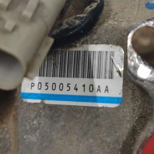 Chrysler Voyager 2001-02 compresor de aire acondicionado 2,4 L P05005410AA Foto 4 de 4