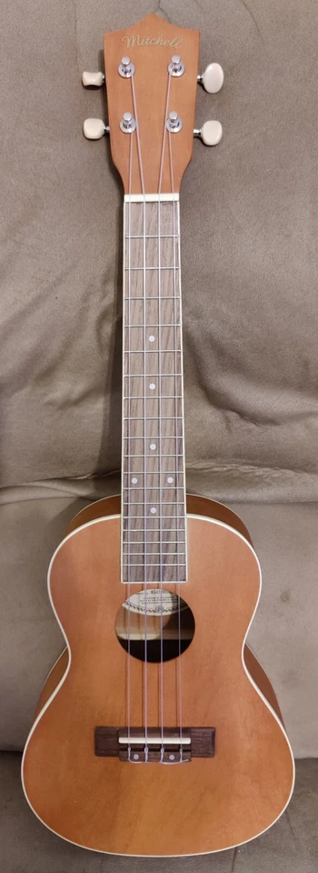 BRAND NEW WITH BOX! Mitchell MU40C Concert Ukulele Natural Finish. Big Sound! - Image 2 of 4