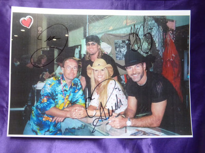 Trick Pony Autogramme signiert persönliches Foto 21 x 29,7 cm Nashville Fan Fair