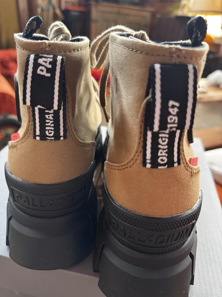 Palladium Women’s Revolt Hi TX Platform Boot, Olive, 97242-307-M size 8 - Image 2 of 3