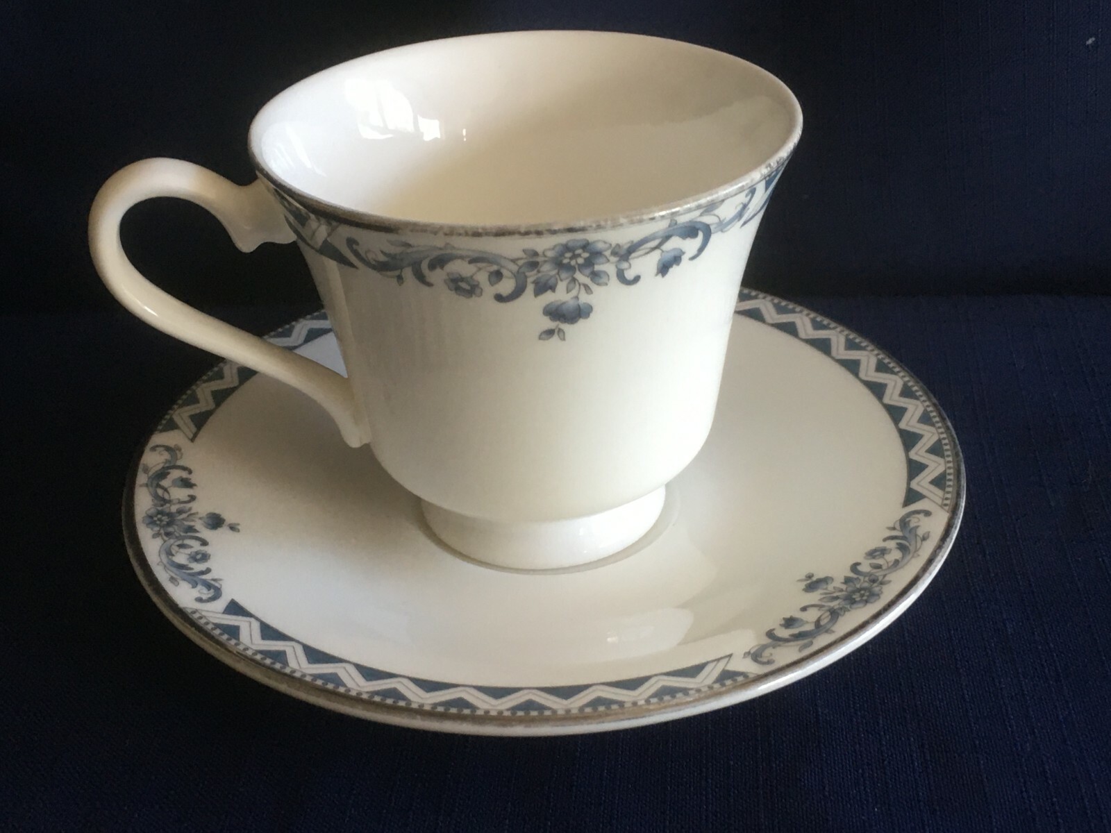Royal Doulton Josephine Platinum teacup & saucer ( obvious rim gilt