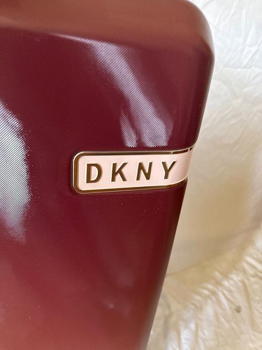 $495 DKNY 24" Hard Case Spinner Suitcase Luggage Medium Expandable Wine - Picture 4 of 8