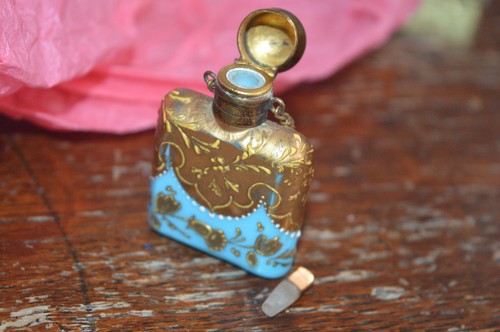 Antique Turquoise Blue Glass Perfume Bottle possibly Moser - Foto 12 di 12
