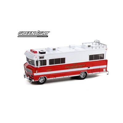 33220 1973 Winnebago Chieftain White and Red 