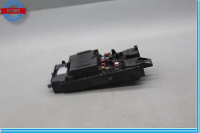 14-17 Land Rover Range Rover Sport Front Right Fuse Relay Box Control Module Oem