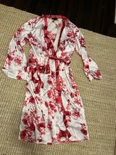 Iman Sz XS/S Pink And White Floral Robe