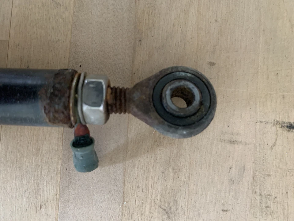 Diamond DA40-180 нажимной стержень Aileron 225 мм P/N PR1-18x05-8-0225D (0220-110) - Изображение 3 из 4