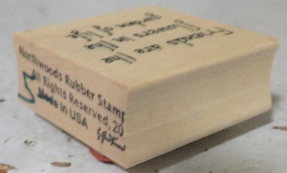 Sello de goma Northwoods AMIGOS SON LAS FLORES DE LA VIDA Nuevo 1 3/4" x 1 3/4" Foto 4 de 4