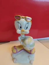 LENOX Sun N’ Fun TWEETY BIRD Looney Tunes Beach Play