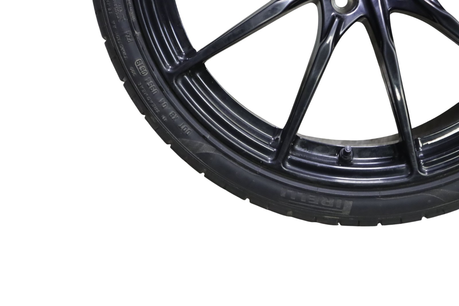 McLaren 600LT Front 19 inch 19 x 8 Original Wheel Rim & Tire 2019 2020 OEM