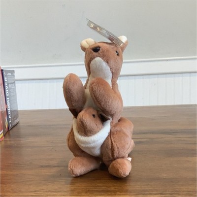 Ty Beanie Babies Original Pouch Kangaroo Plush with Heart Tag 1996