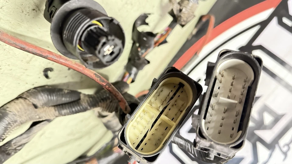 06-07 LBZ Duramax ECM/TCM Transmission Wire Harness Chevy GMC 2WD - Image 3 of 4