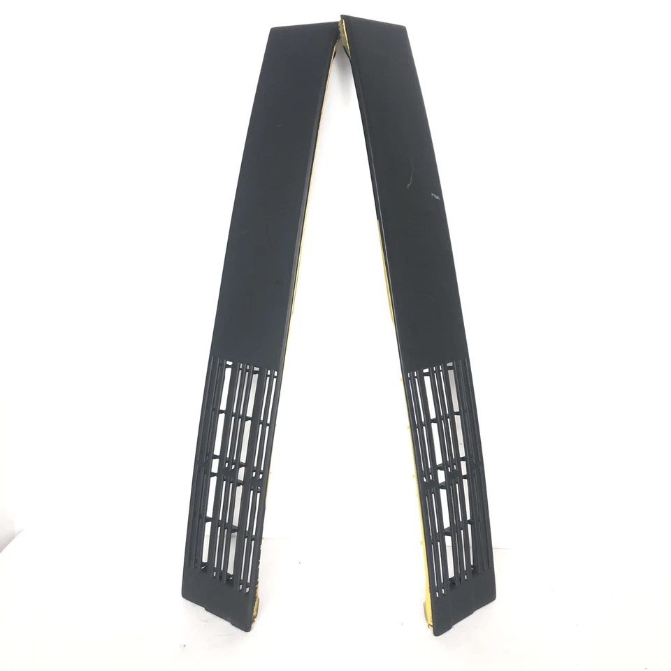 1984-1988 Toyota Pickup Standard Cab Quarter Vent Louver B-Pillar Trim OEM - Image 4 of 4