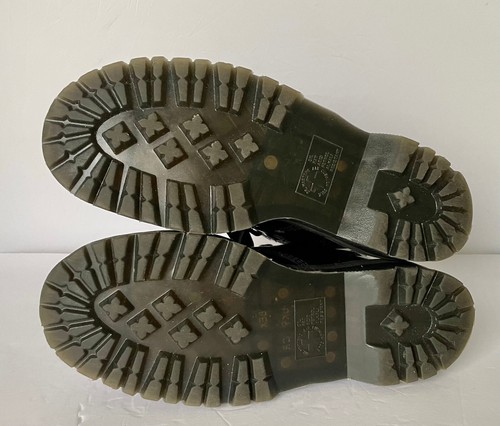 RARE Dr. Martens Molly Rainbow Holographic Patent Leather boots EU 43 L 11 M 10 - Picture 14 of 14