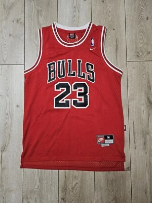 CHICAGO BULLS NIKE VINTAGE JORDAN JERSEY BASKETBALL SHIRT JERSEY NBA RED M - Photo 1/4