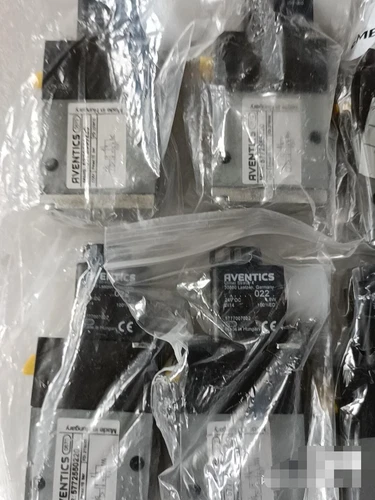1pcs Pneumatic Solenoid Make-AVENTICS Part No : MNR 5772550220, P max-10bar