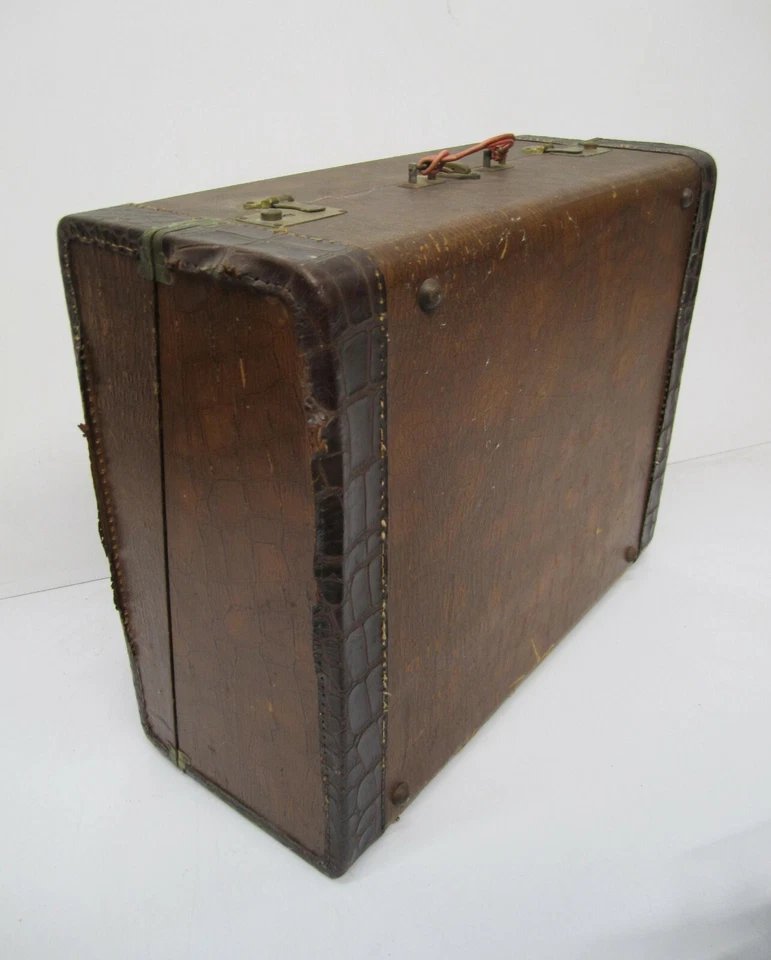 Acordeón de piano de colección c1930 Wurlitzer patente 1984079A 120 teclas de bajo y estuche como está Foto 2 de 4