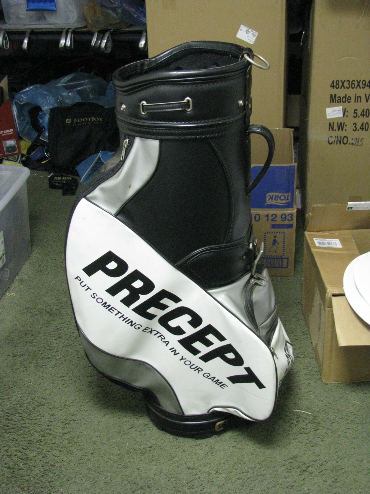 RARE Precept Golf Cart Bag Black/White Padded Strap Rain Hood EXCELLENT