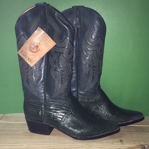armadillo boots