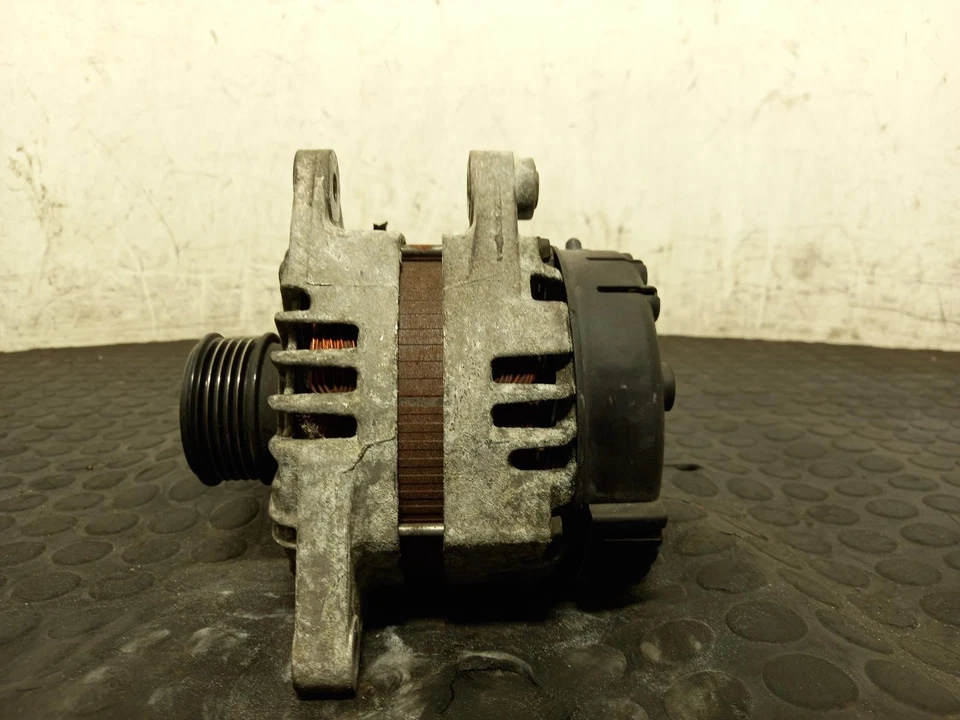 HYUNDAI I30 Alternator 2012-2018 1.6L D4FB - Image 2 of 4