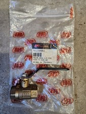 32106551 Ingersoll Rand Valve, Ball 1/2 F/F T585-70 1/2 in.