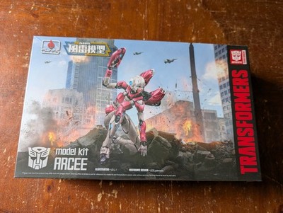 Flame Toys Model Kit Series Transformers Arcee Robot Girl Female Pink Sealed