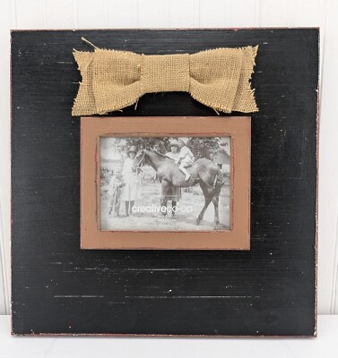Creative Co-op Wooden Frame Holds 7'' x 5'' Black Twine Bow Wall Hanging Decor