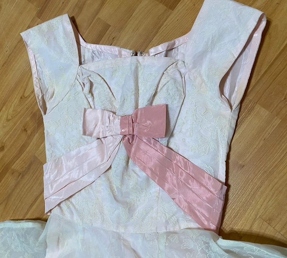Vintage 50s Pink Off white Floral Fit Flare Prom Dress Evening Gown Pink Pinup - Image 3 of 4