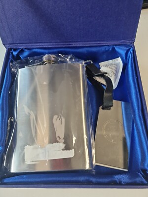 Voyager Sammlung Schottland 8ºZ Edelstahl Flachmann mit Namensschild Geschenk 