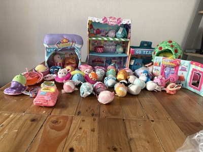 Squishmallows Squishville großes Konvolut Baumhaus, Süßwarenladen, Kino 