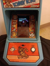 COLECO DONKEY  KONG Vintage Electronic  Handheld Tabletop  Video game  T1  GRAIL