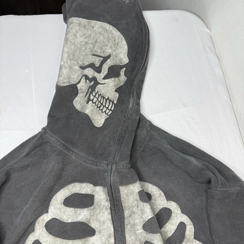 Forever 21 F21 Gray Skeleton Full Zip Hoodie Grunge Sweatshirt Men’s Medium - Image 3 of 4
