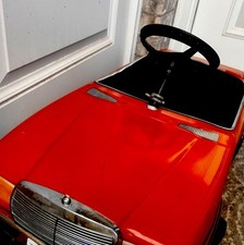 Red Rare retro Young master vintage Mercedes Pedal Car Vintage 500SEC