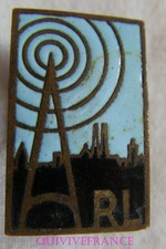 BG6362 - INSIGNE BADGE LES AMIS DE RADIO LUXEMBOURG
