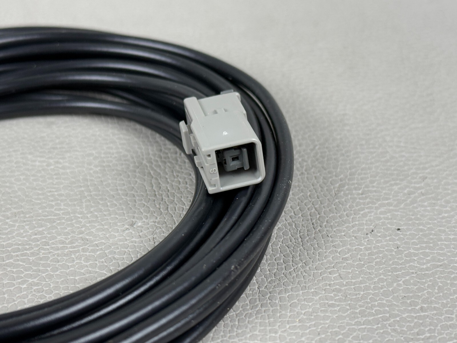 ROLLS-ROYCE BENTLEY ORIGINAL ANTENNA PARCEL SAT/NAV KIT OEM #PX56133PA