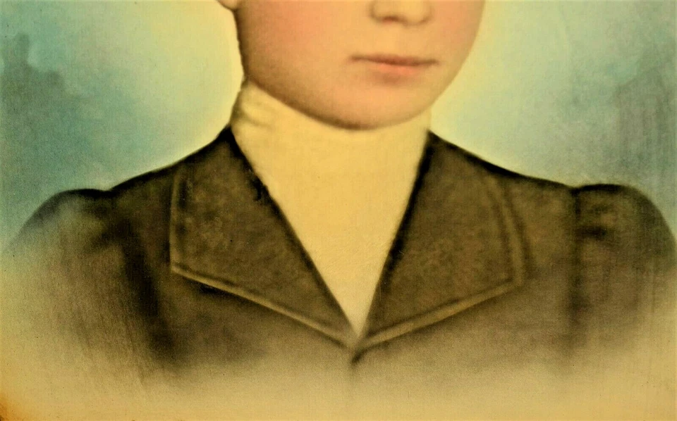 古董原版19世纪雕像肖像绘画和镀金花卉雕刻框架 — 第 4/4 张图片