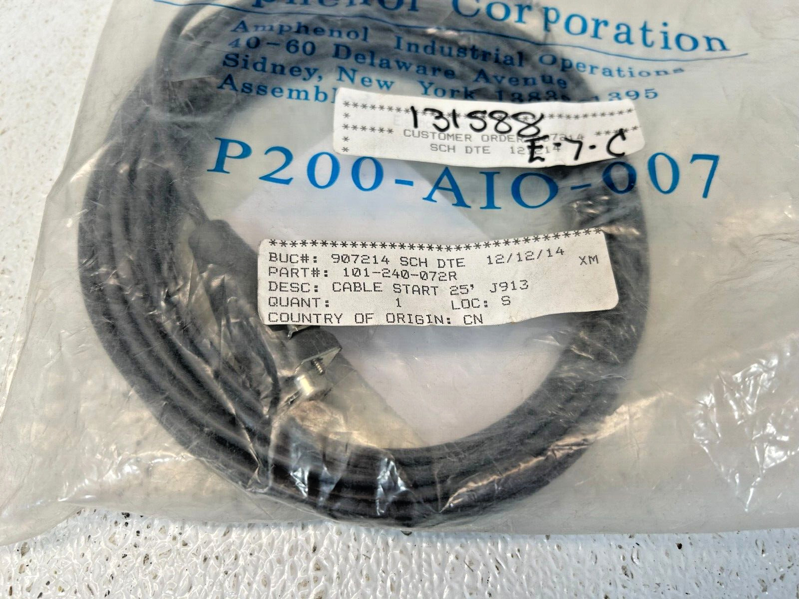 Arnphenol Corp 101-240-072R Cable