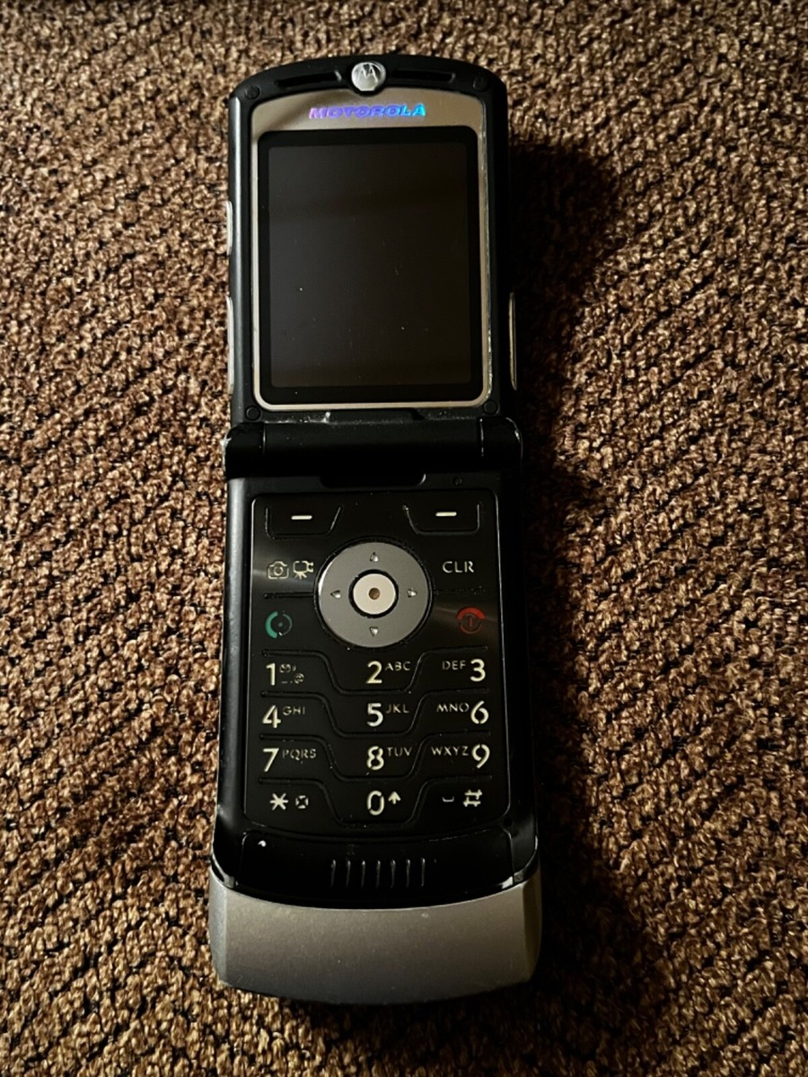 Motorola Silver Cellular Flip Phone | eBay