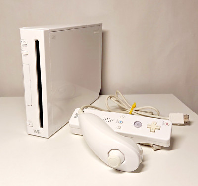 Nintendo Wii Konsole   Remote Controller + Nunchuck & Alle Kabel