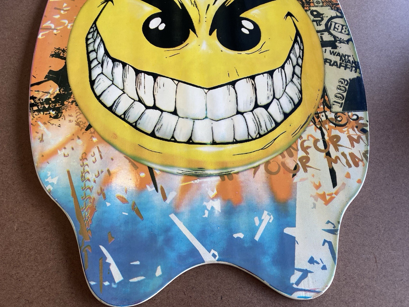 2010 Skim Lizard 35” Promo Wood Skim Water Board - Mischievous Smile Design
