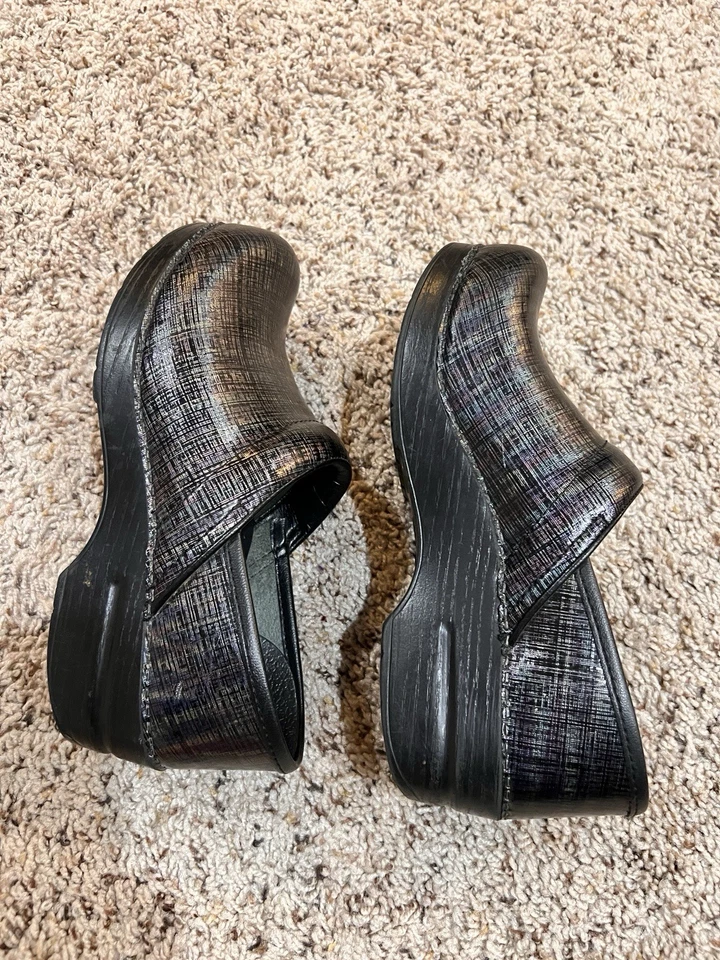 Zuecos para mujer Dansko profesionales de charol de lino talla EU 37 (US 6,5-7) plataformas Foto 4 de 4