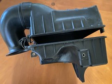 Porsche Oem 964 Intake Air Filter Housing Assembly Complete 964.110.030.04 Porsche Oem 964 Intake Air Filter Housing Assembly Complete 964.110.030.04
