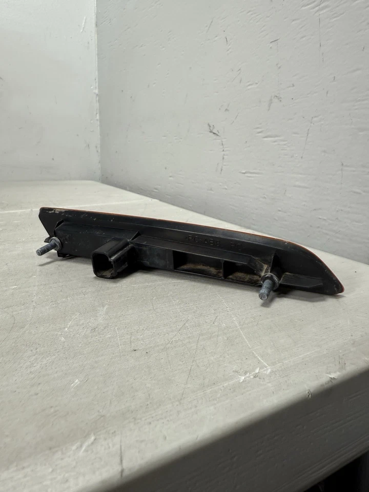 2021 Volvo VNL760 luz indicadora frontal lateral do motorista 23760339 - Imagem 3 de 4